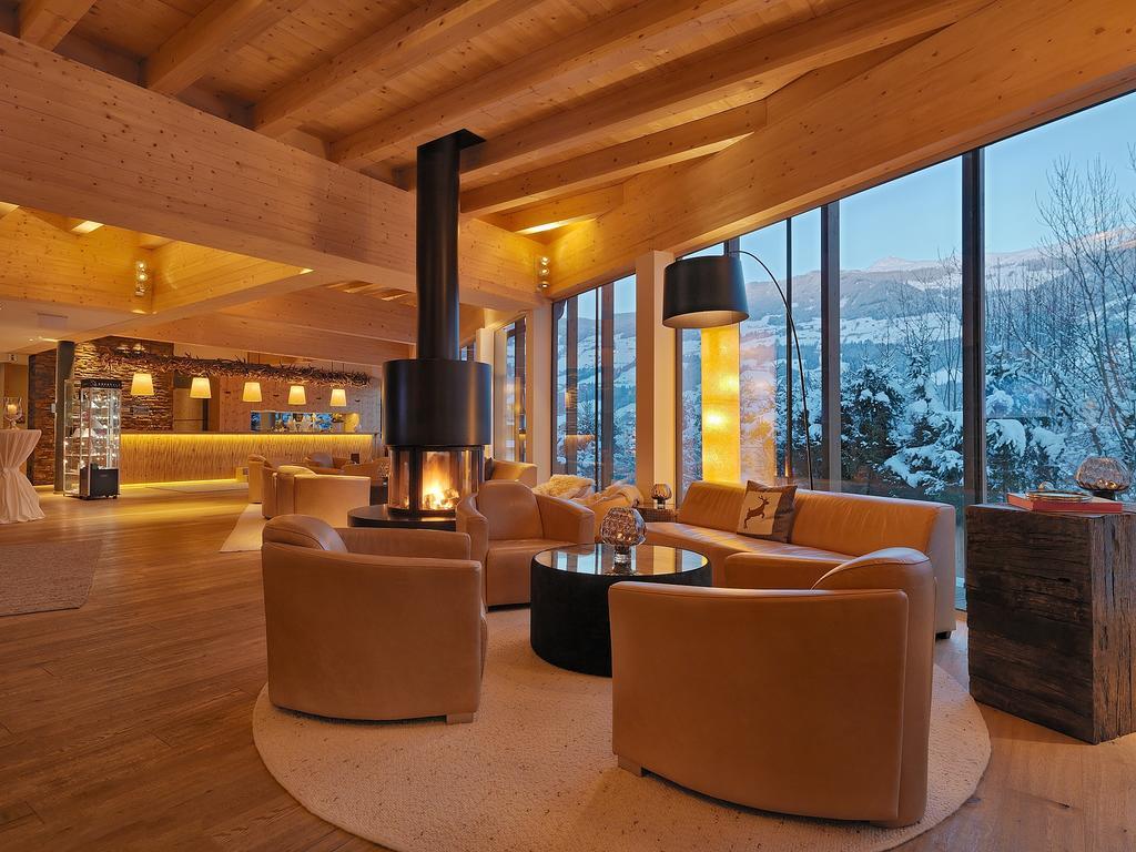 Alpina Zillertal . Family Lifestyle Kinderhotel Fuegen Exterior photo