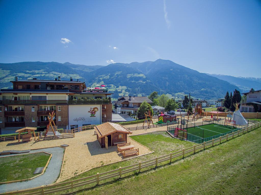Alpina Zillertal . Family Lifestyle Kinderhotel Fuegen Exterior photo