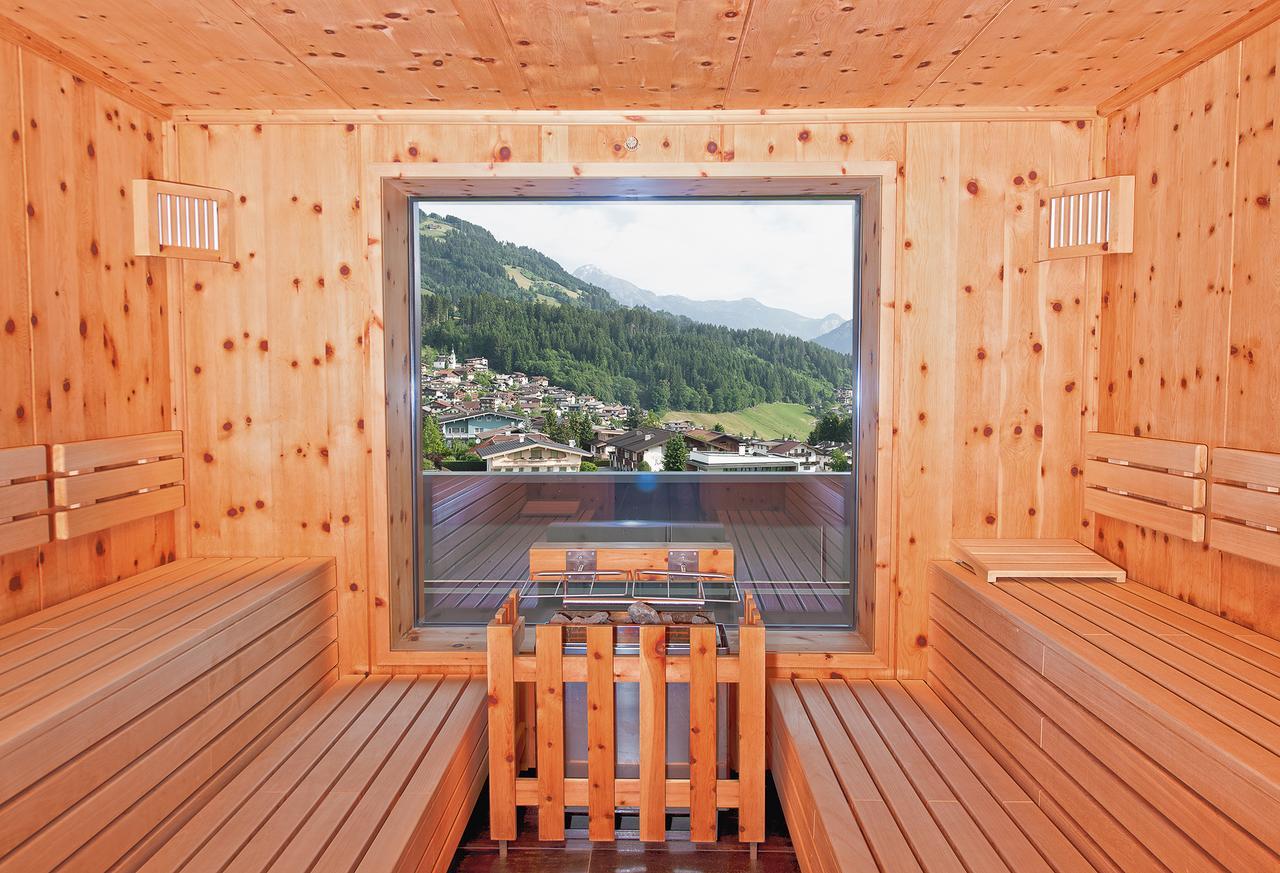 Alpina Zillertal . Family Lifestyle Kinderhotel Fuegen Exterior photo